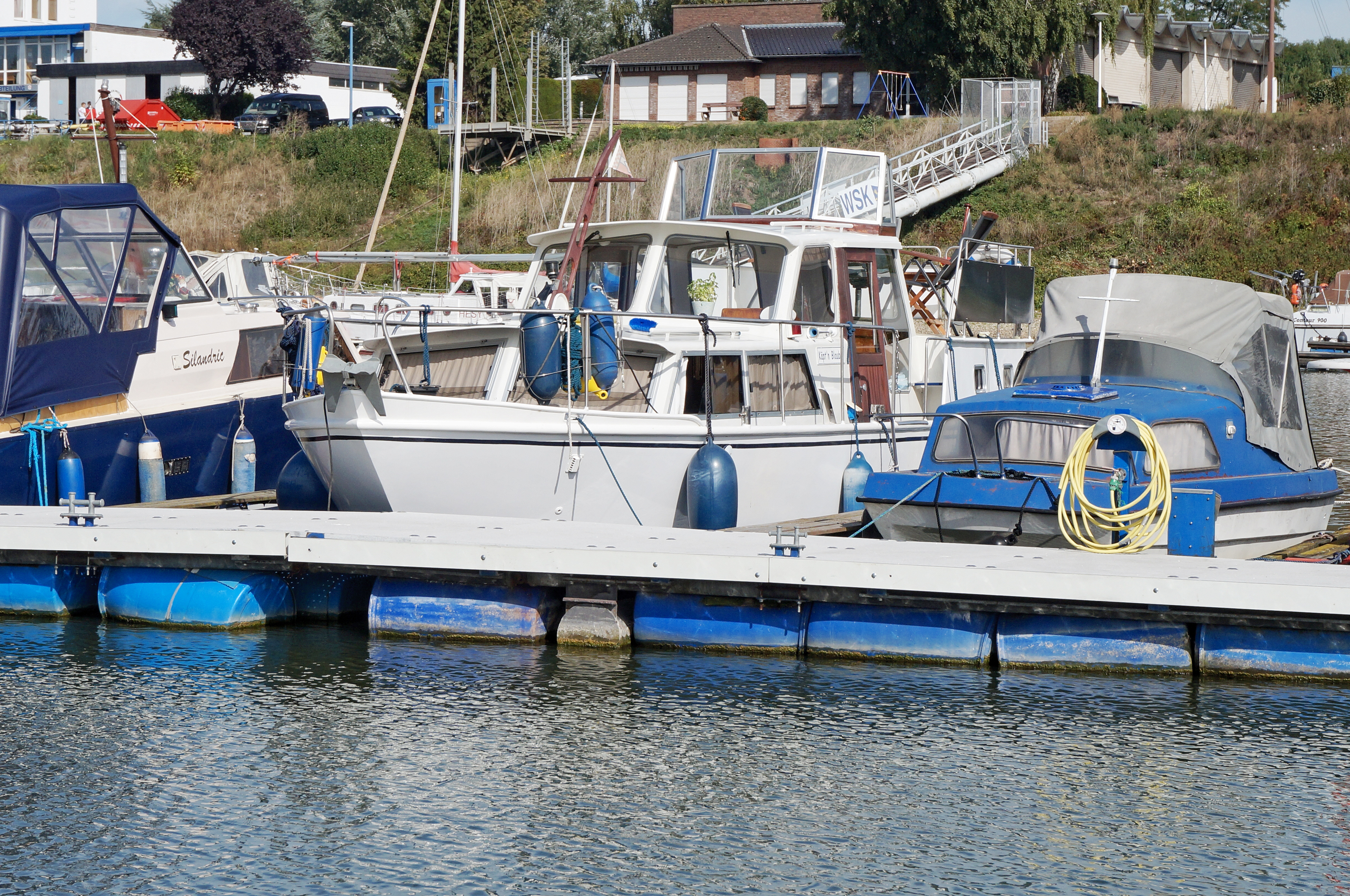 Hafen des Yacht-Club Wesel